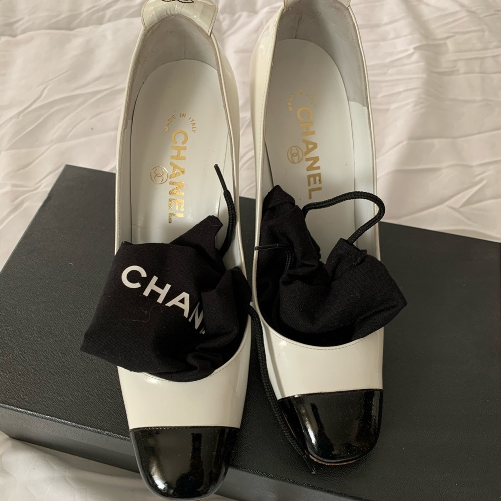 Chanel pumps